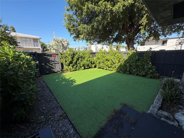 608 NE 29th Drive 1, Wilton Manors, FL 33334