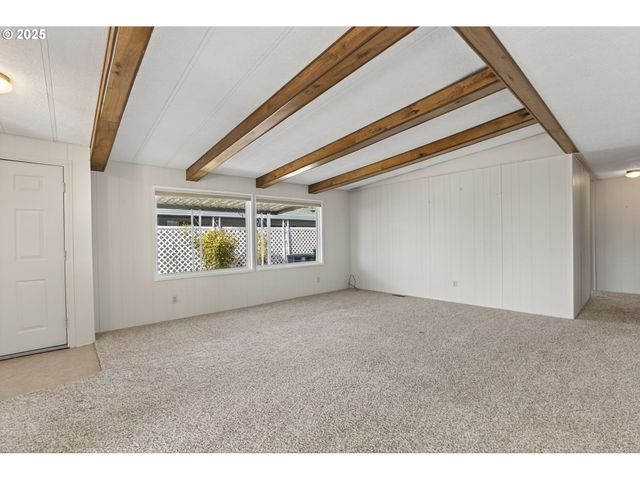 17401 Se 39TH St 165, Vancouver, WA 98683