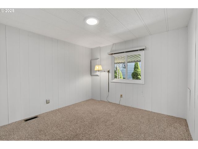 17401 Se 39TH St 165, Vancouver, WA 98683