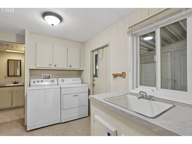 17401 Se 39TH St 165, Vancouver, WA 98683