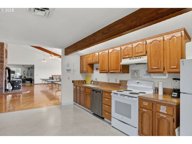 17401 Se 39TH St 165, Vancouver, WA 98683