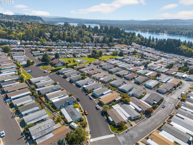 17401 Se 39TH St 165, Vancouver, WA 98683