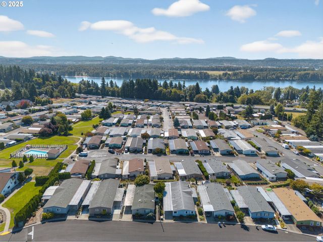 17401 Se 39TH St 165, Vancouver, WA 98683