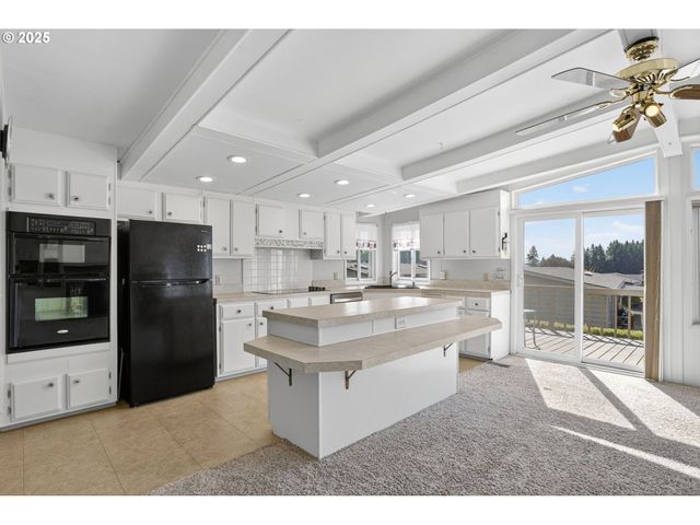 17401 Se 39TH St 165, Vancouver, WA 98683