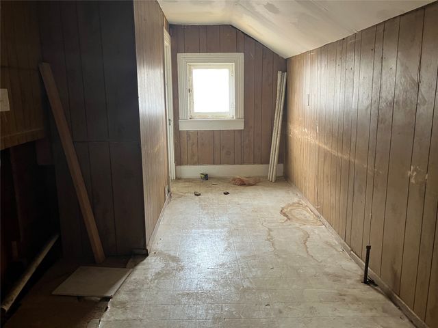 706 8th Street SE, Paris, TX 75460