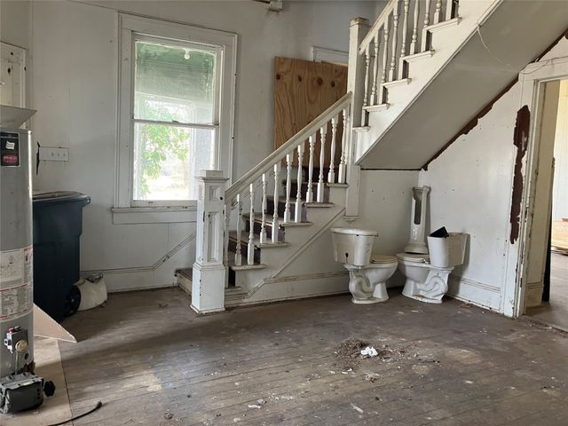 706 8th Street SE, Paris, TX 75460