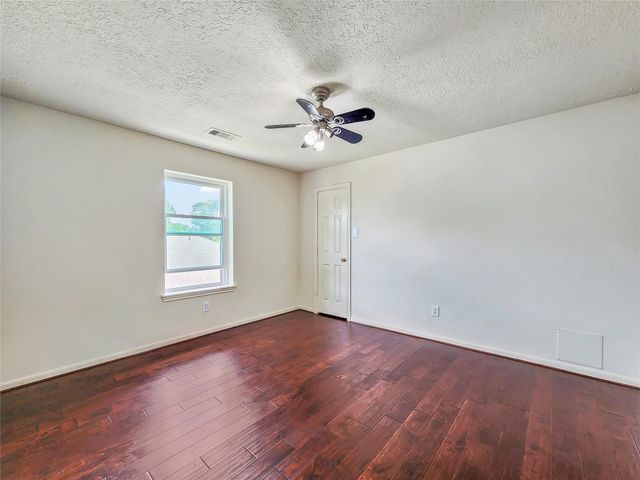 9343 Starfire Lane, Houston, TX 77036