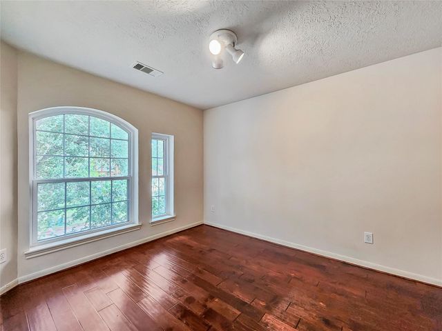 9343 Starfire Lane, Houston, TX 77036