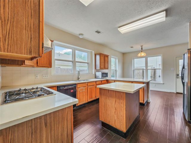 9343 Starfire Lane, Houston, TX 77036