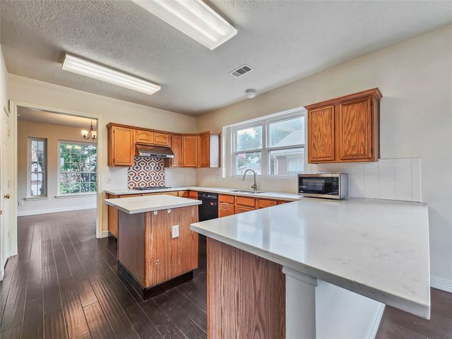 9343 Starfire Lane, Houston, TX 77036