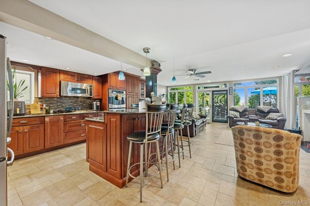 101 Bay Street, East Atlantic Beach, NY 11561