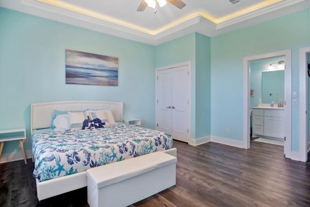 929 Magnolia Lane, Port Bolivar, TX 77650