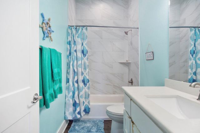 929 Magnolia Lane, Port Bolivar, TX 77650