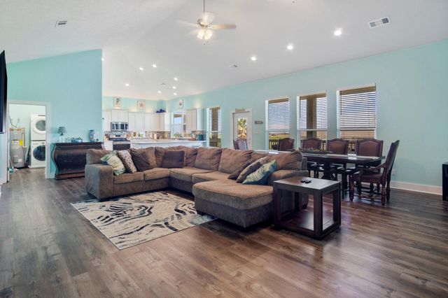 929 Magnolia Lane, Port Bolivar, TX 77650