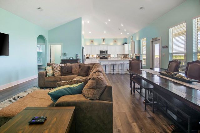 929 Magnolia Lane, Port Bolivar, TX 77650