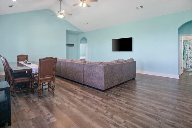 929 Magnolia Lane, Port Bolivar, TX 77650