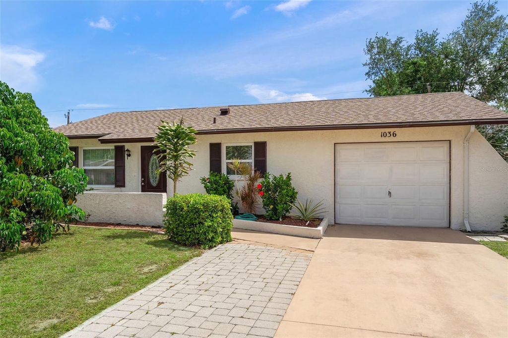 Image 2 of property listing at 1036 HOPE STREET, Venice, FL 34285