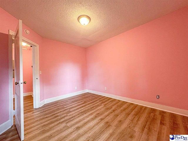 506 Taylor St, Lake City, SC 29560