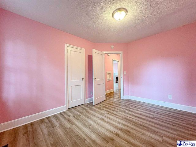 506 Taylor St, Lake City, SC 29560