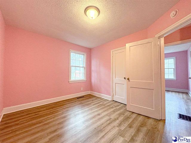 506 Taylor St, Lake City, SC 29560