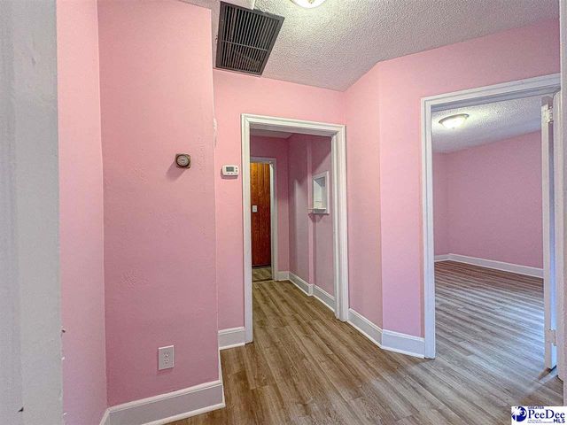506 Taylor St, Lake City, SC 29560