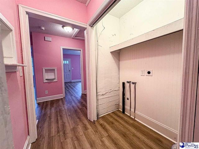 506 Taylor St, Lake City, SC 29560