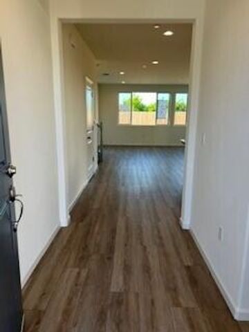 1645 Vallejo Avenue, Dinuba, CA 93618
