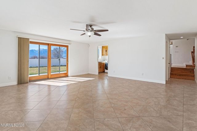 1663 Mackland Avenue, Minden, NV 89423