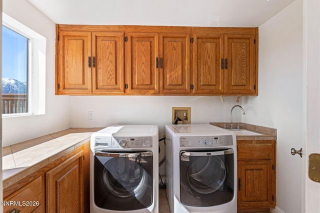 1663 Mackland Avenue, Minden, NV 89423