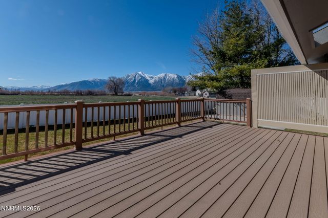 1663 Mackland Avenue, Minden, NV 89423