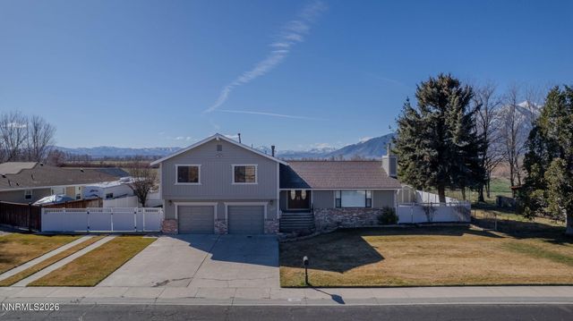 1663 Mackland Avenue, Minden, NV 89423