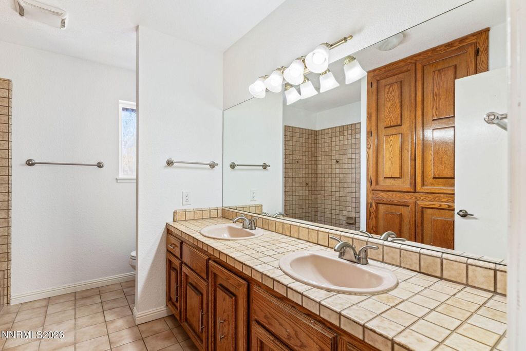 Image 21 of property listing at 1663 Mackland Avenue, Minden, NV 89423