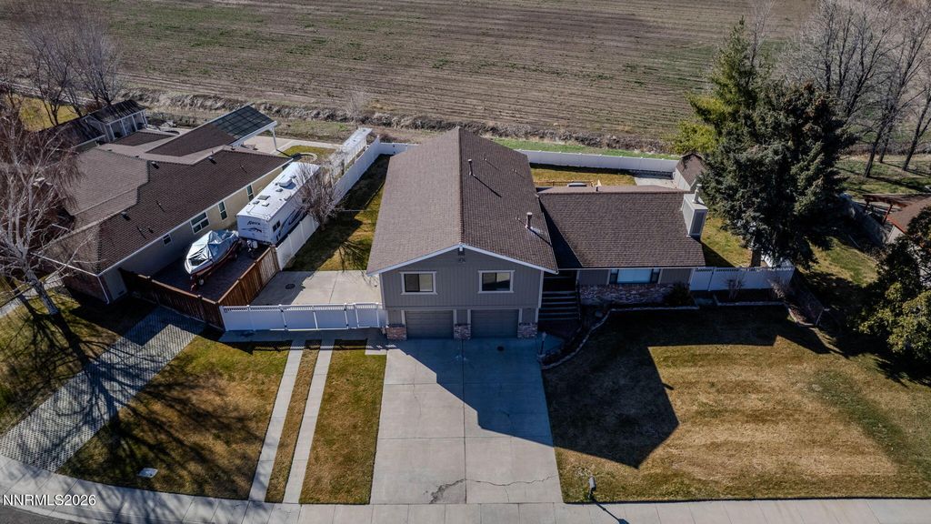Image 24 of property listing at 1663 Mackland Avenue, Minden, NV 89423