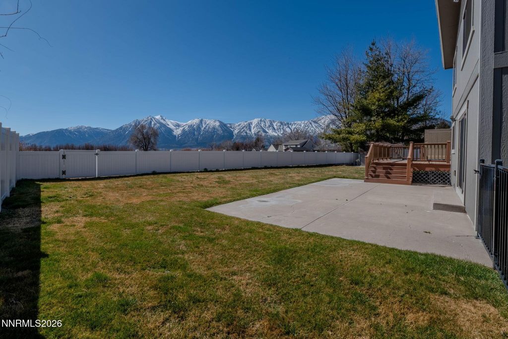 Image 3 of property listing at 1663 Mackland Avenue, Minden, NV 89423