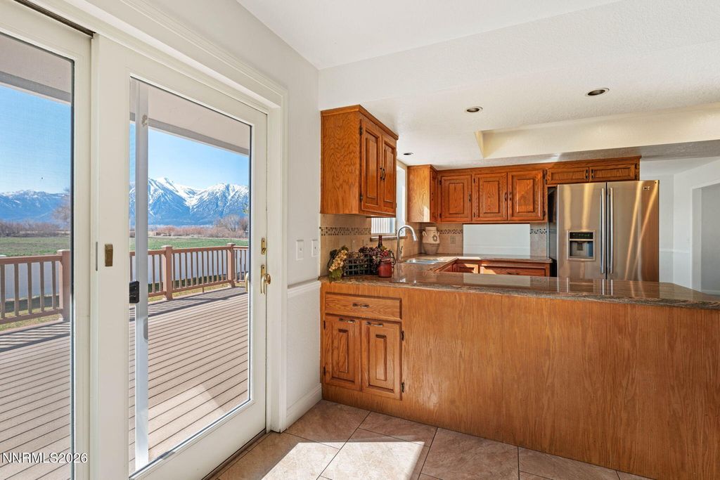 Image 7 of property listing at 1663 Mackland Avenue, Minden, NV 89423