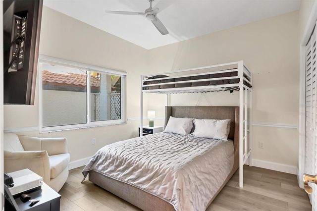 862 HUDSON AVENUE 862, Sarasota, FL 34236