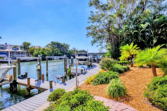 862 HUDSON AVENUE 862, Sarasota, FL 34236