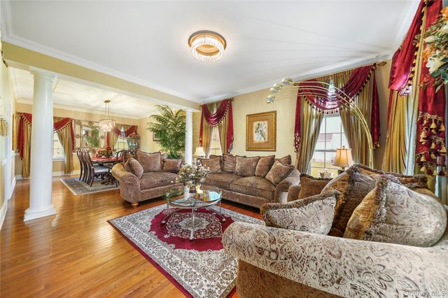 27 DeAngelis Drive, Monroe, NY 10950