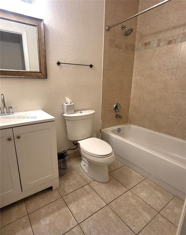 1650 Presidential Way 208, West Palm Beach, FL 33401