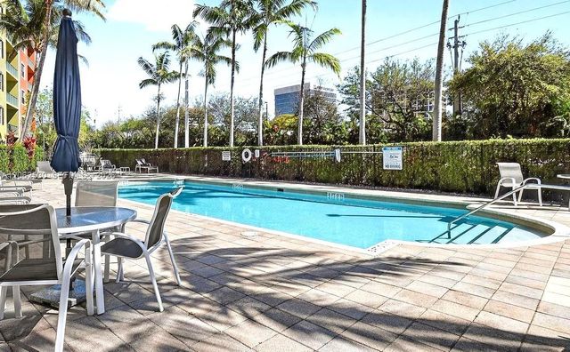 1650 Presidential Way 208, West Palm Beach, FL 33401