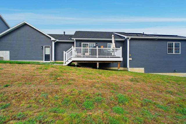 39 Jean Cir, Chicopee, MA 01020