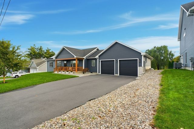 39 Jean Cir, Chicopee, MA 01020