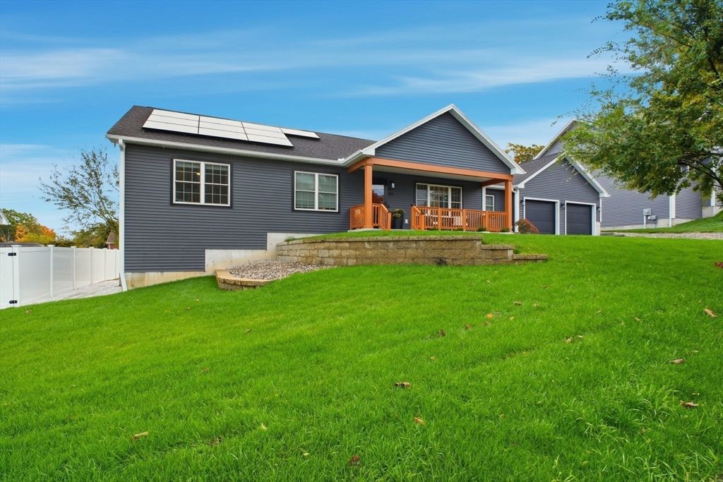 39 Jean Cir, Chicopee, MA 01020