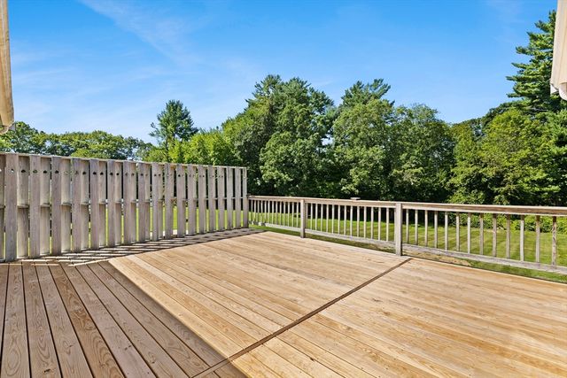 360 W Washington St, Hanson, MA 02341