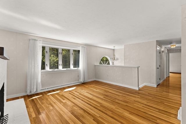 360 W Washington St, Hanson, MA 02341