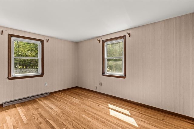360 W Washington St, Hanson, MA 02341