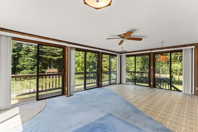 360 W Washington St, Hanson, MA 02341
