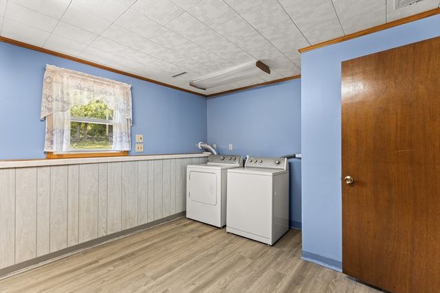 360 W Washington St, Hanson, MA 02341