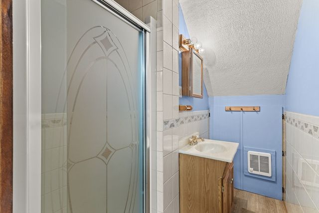 360 W Washington St, Hanson, MA 02341