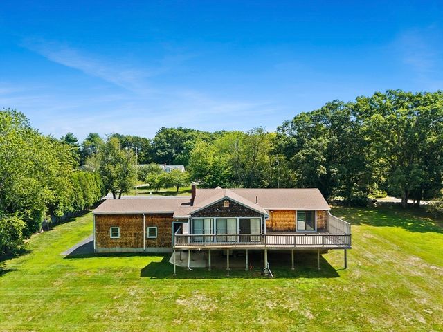 360 W Washington St, Hanson, MA 02341